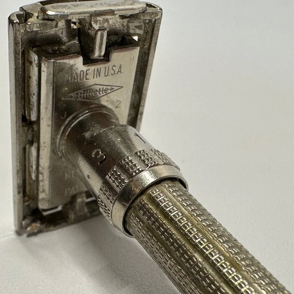 Gillette Slim Adjustable Safety Razor Mens‎ J2 Silver 1964 Butterfly TTO